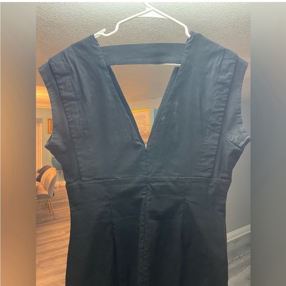 Beautifully flattering and sexy summer dress from anthropologie - Picture 5 of 8